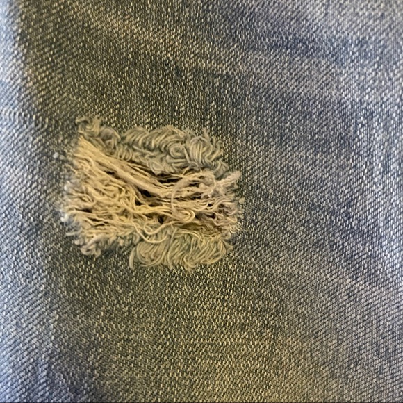 Ripped and Distressed Flirty Light Jeans - Picture 3 of 10
